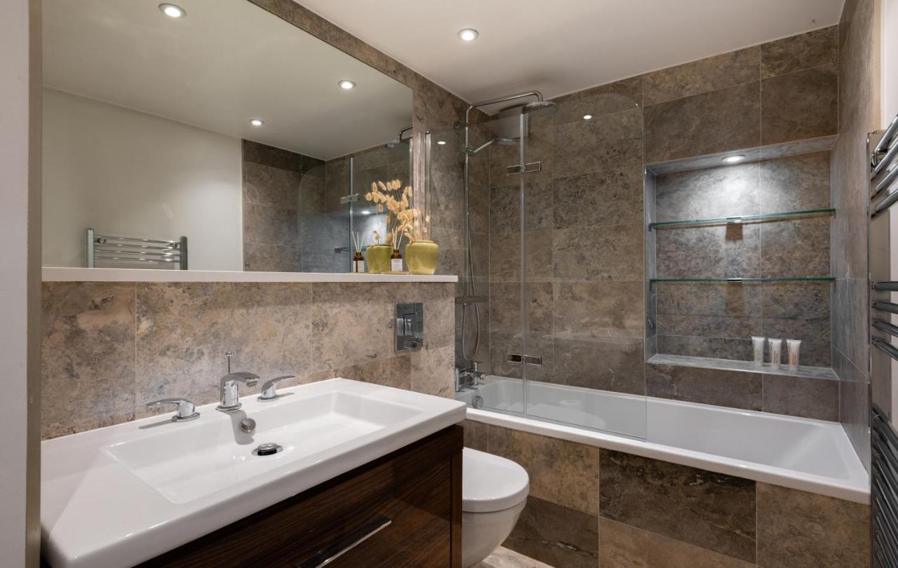 The Heart Of Shepherds Bush - Modern 2Bdr Apartment With Garden London Kültér fotó