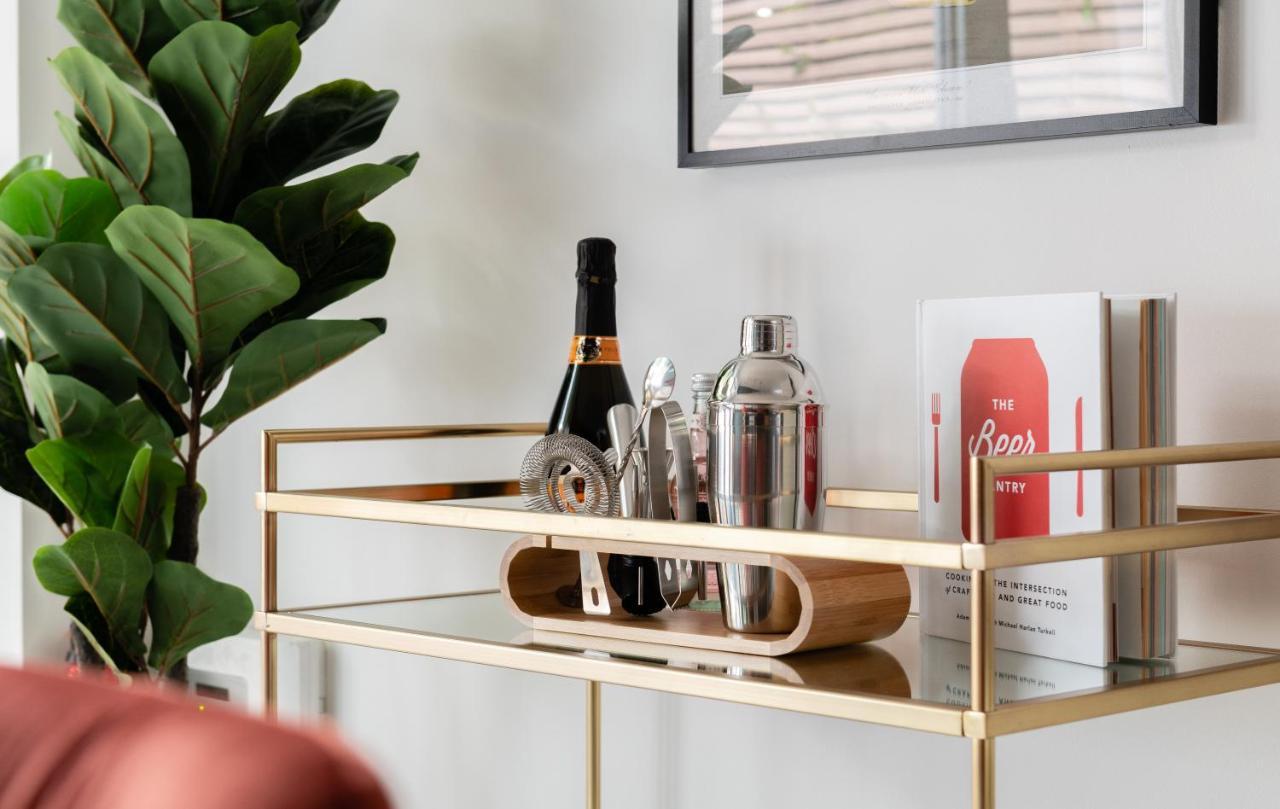 The Heart Of Shepherds Bush - Modern 2Bdr Apartment With Garden London Kültér fotó