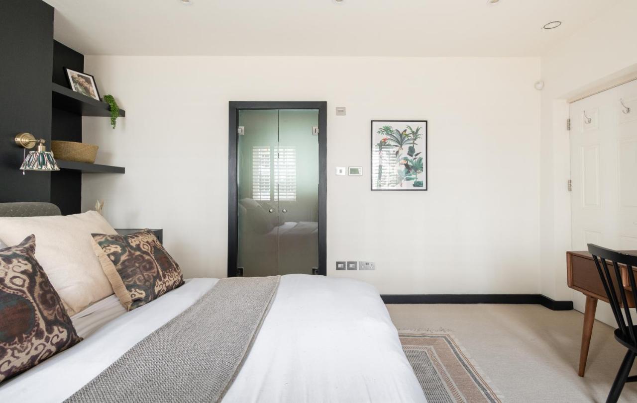 The Heart Of Shepherds Bush - Modern 2Bdr Apartment With Garden London Kültér fotó